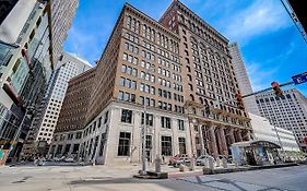 Frontdesk Lofts At 629 Euclid Downtown Cleveland
